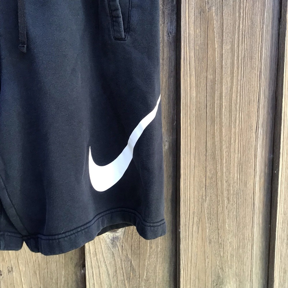 Nike Club Fleece Big Swoosh Sweat Shorts Black Mens XL 843520-010 - Picture 2 of 5